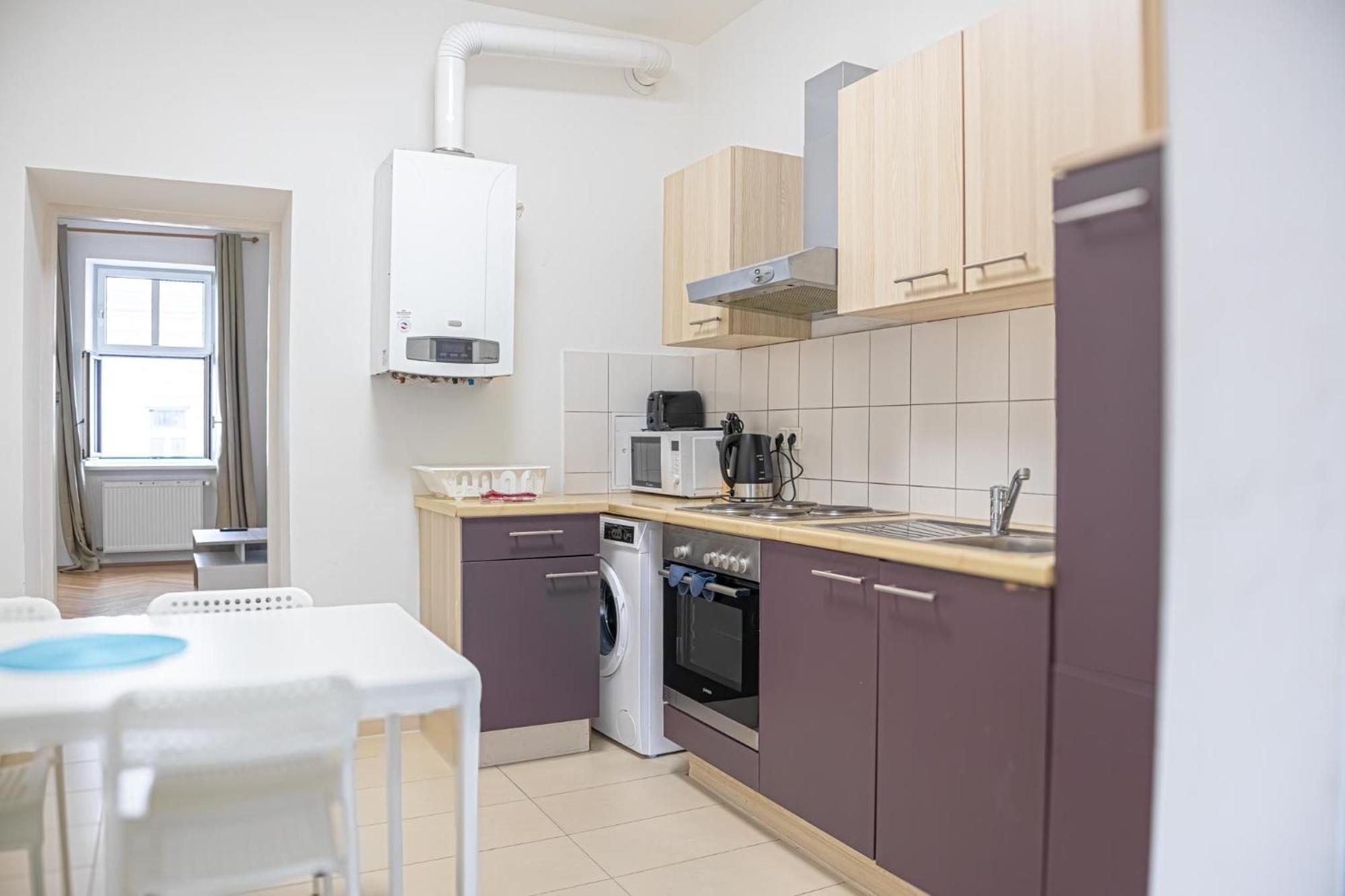 Comfortable 2Br Apt.-Near Wiener Stadthalle Dış mekan fotoğraf
