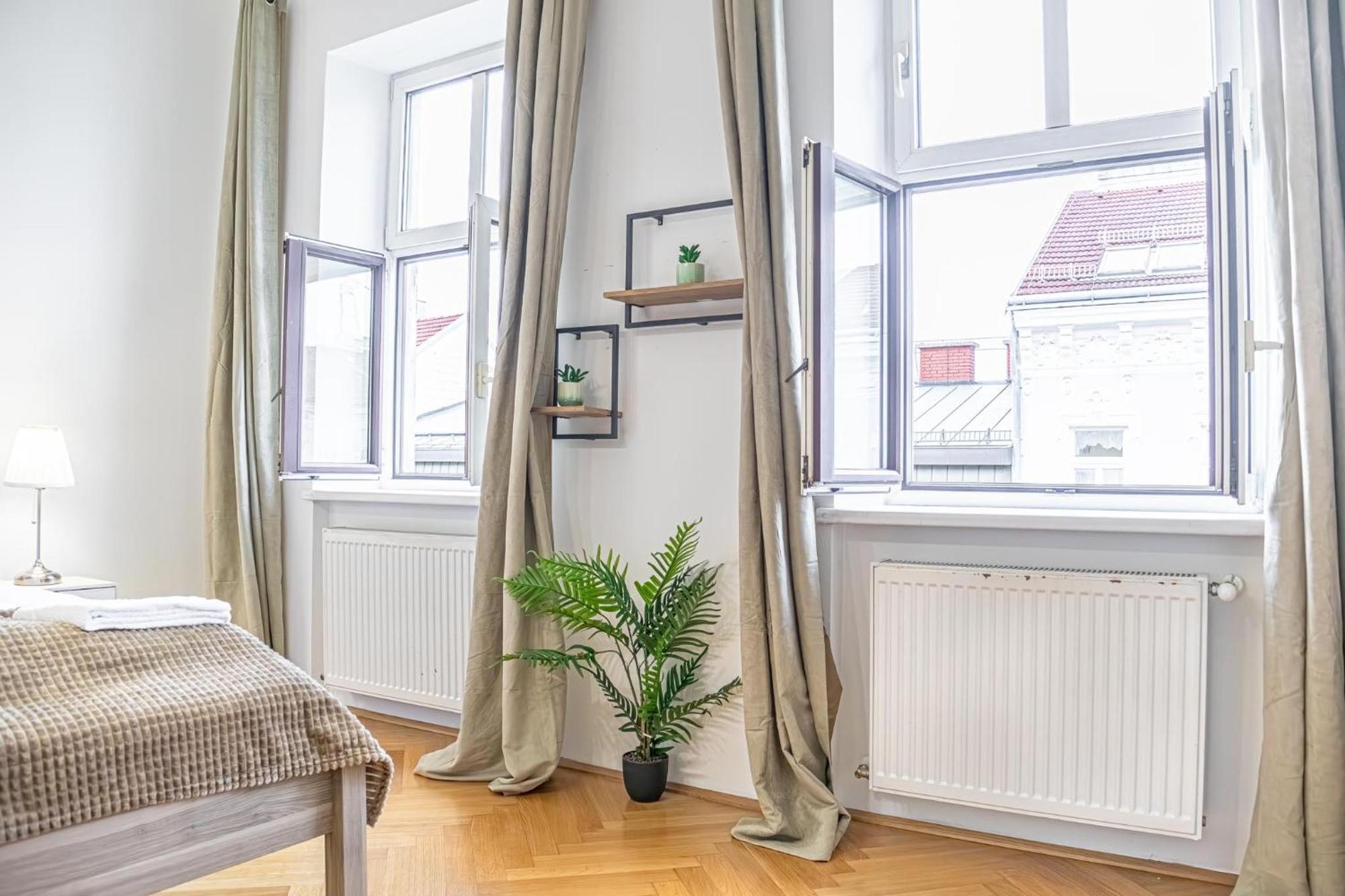 Comfortable 2Br Apt.-Near Wiener Stadthalle Dış mekan fotoğraf