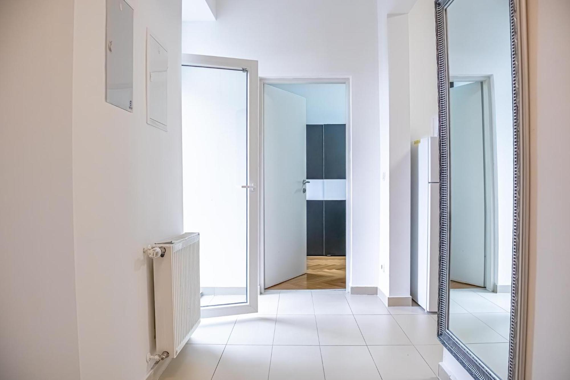 Comfortable 2Br Apt.-Near Wiener Stadthalle Dış mekan fotoğraf