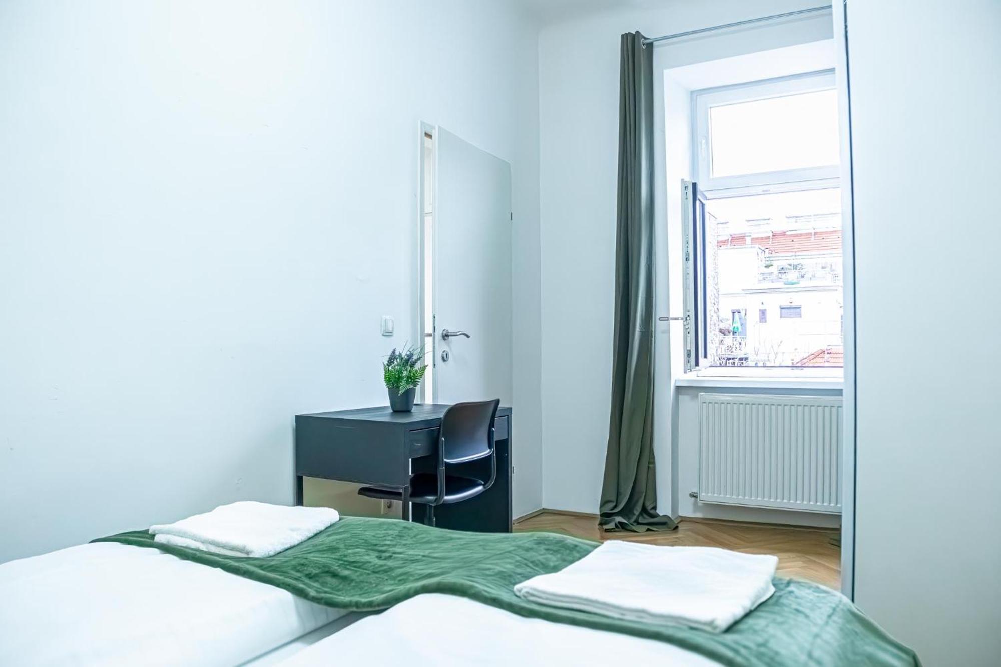 Comfortable 2Br Apt.-Near Wiener Stadthalle Dış mekan fotoğraf