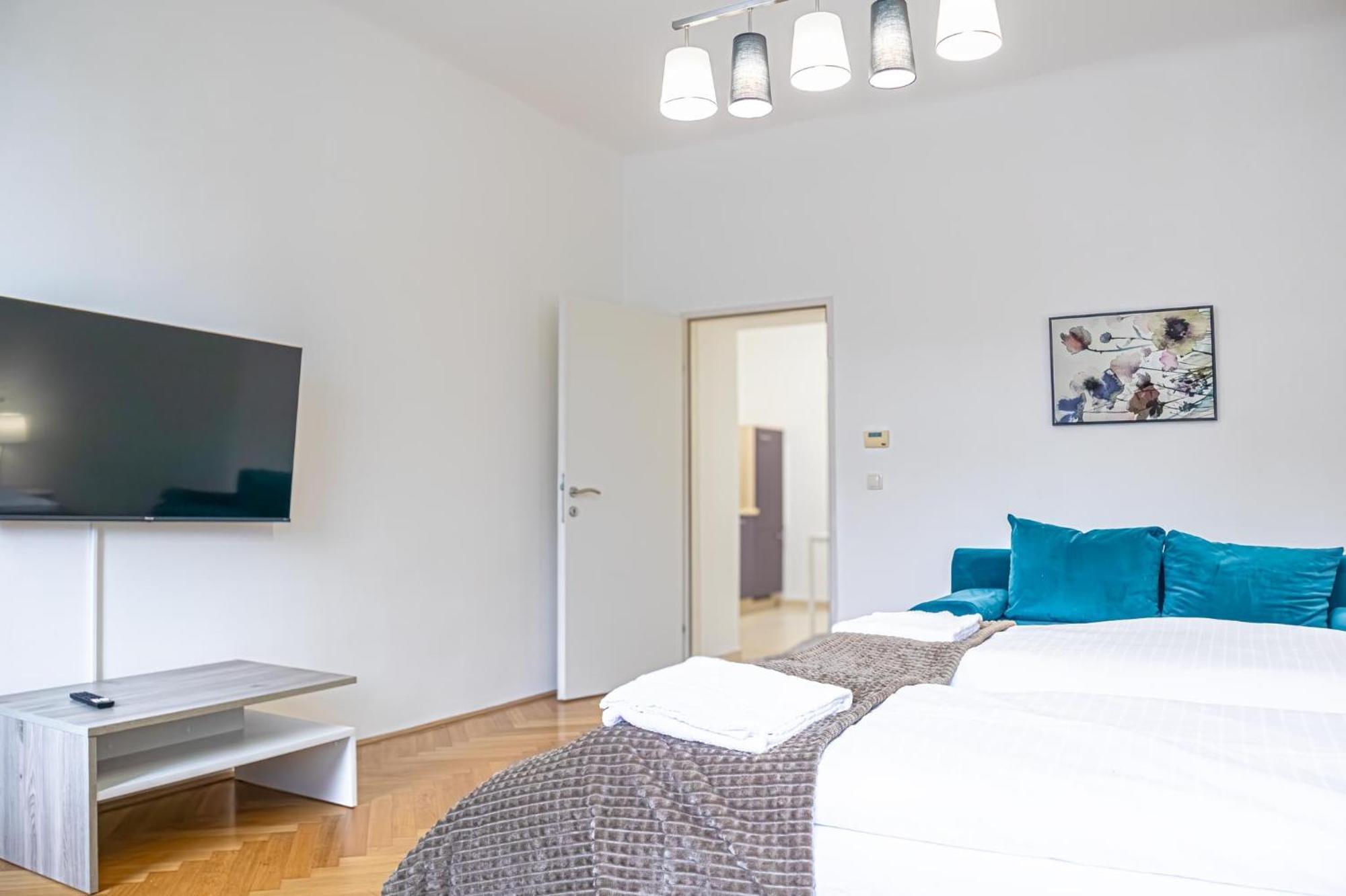 Comfortable 2Br Apt.-Near Wiener Stadthalle Dış mekan fotoğraf